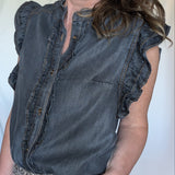DENIM RUFFLE SLEEVELESS SHIRT