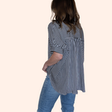 OVERSIZED SHORT SLEEVE BUTTON DOWN STRIPED SHIRT