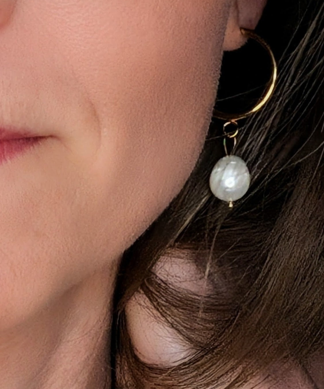 STAINLESS STEEL PEARL DROP HOOP EARRINGS