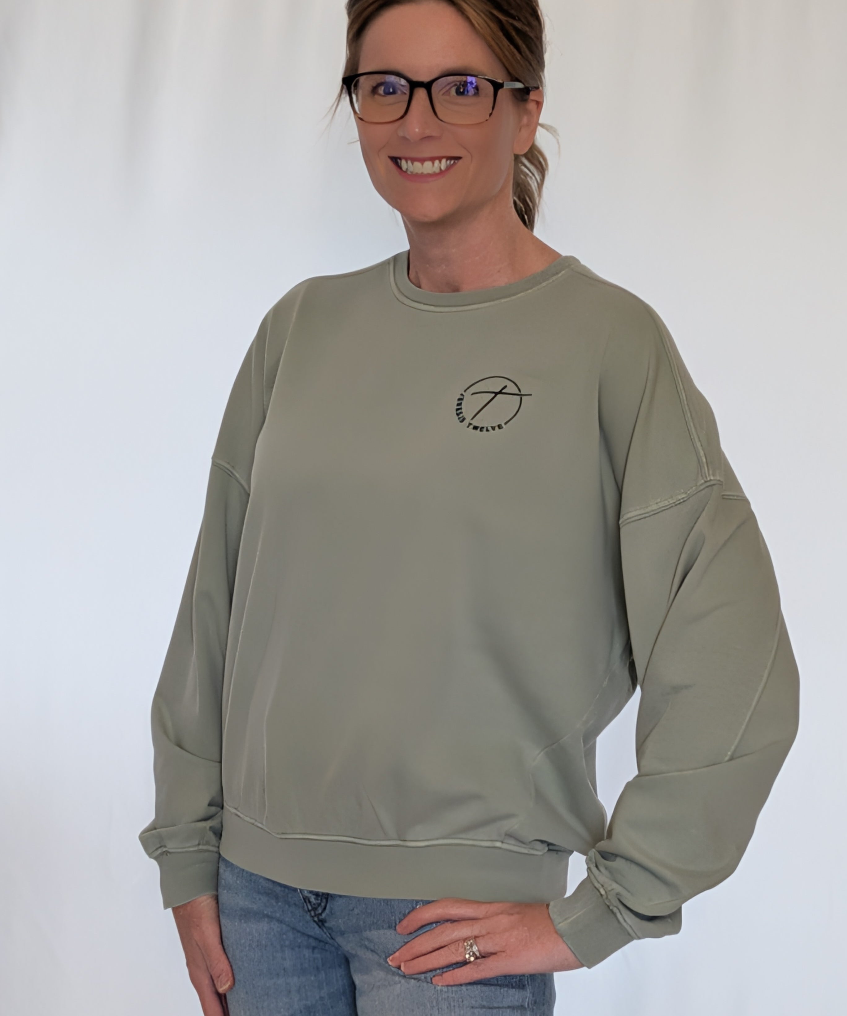 JENESIS TWELVE CREW SWEATSHIRT - GREEN