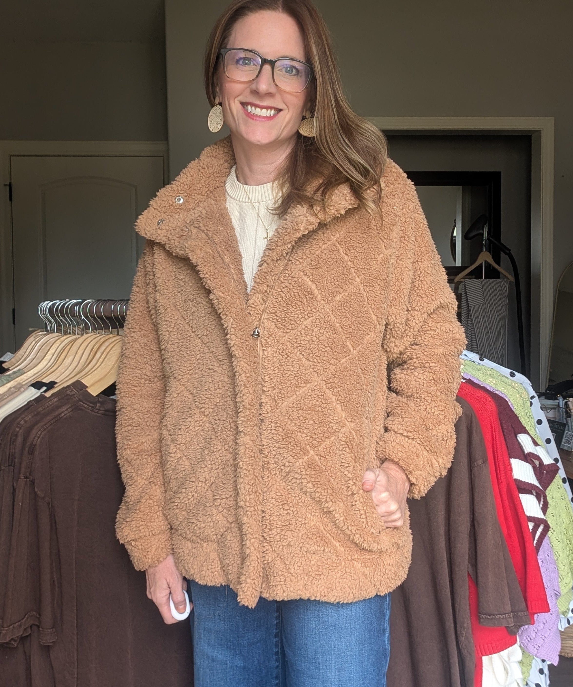 SHERPA JACKET – CAMEL