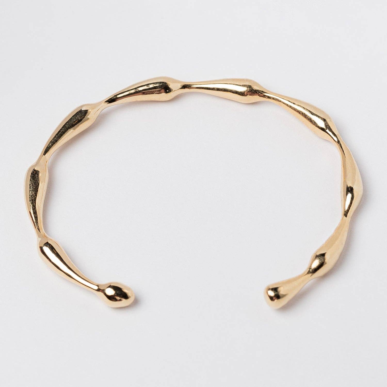WAVY GOLD CUFF BRACELET