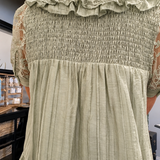 LACE TRIM RUFFLE BLOUSE